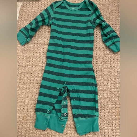 Simplejoy by Carter’s 3-6M 3 Long Sleeve Onesie - Picture 4 of 7